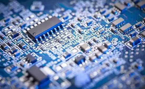 What are the industry areas where Cypress interface ICs are used?
