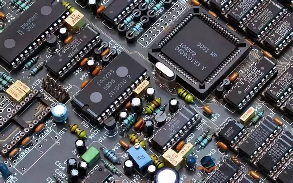 Types and functions of integrated circuit chips